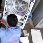 Đội ngũ kỹ thuật viên tại Phú Đông Phát tay nghề cao sẽ giúp bạn sửa chữa chiếc máy giặt của gia đình nhanh chóng, hiệu quả